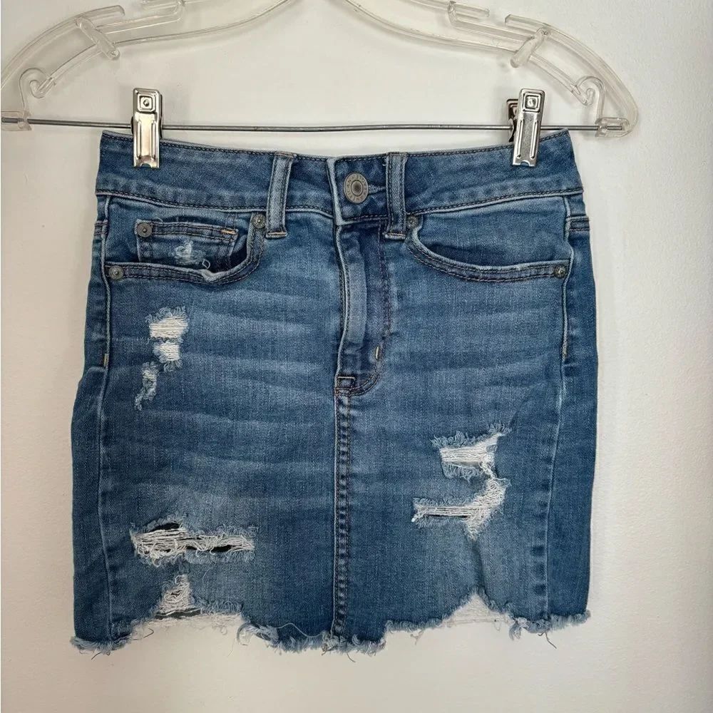 American Eagle Hi-Rise Mini Denim Skirt Distressed Size 00 Blue